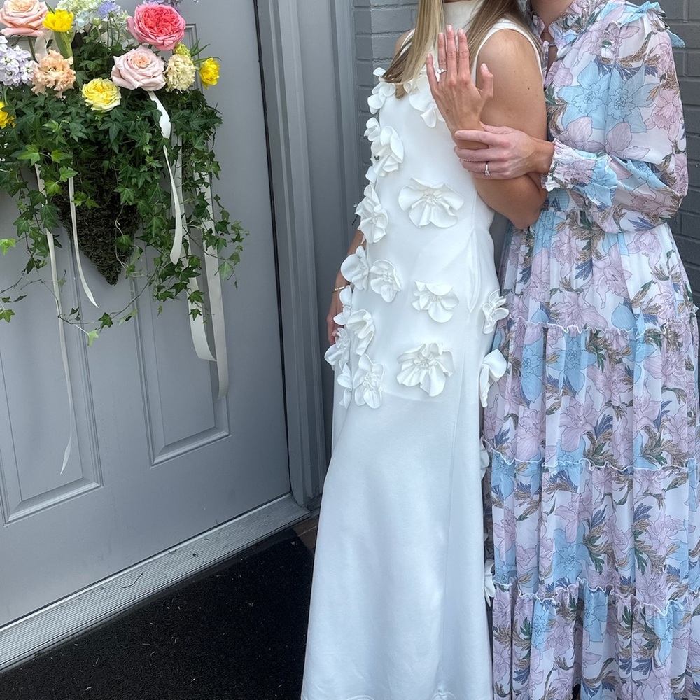 White floral appliqué maxi dress- worn twice!! - Picture 3 of 3